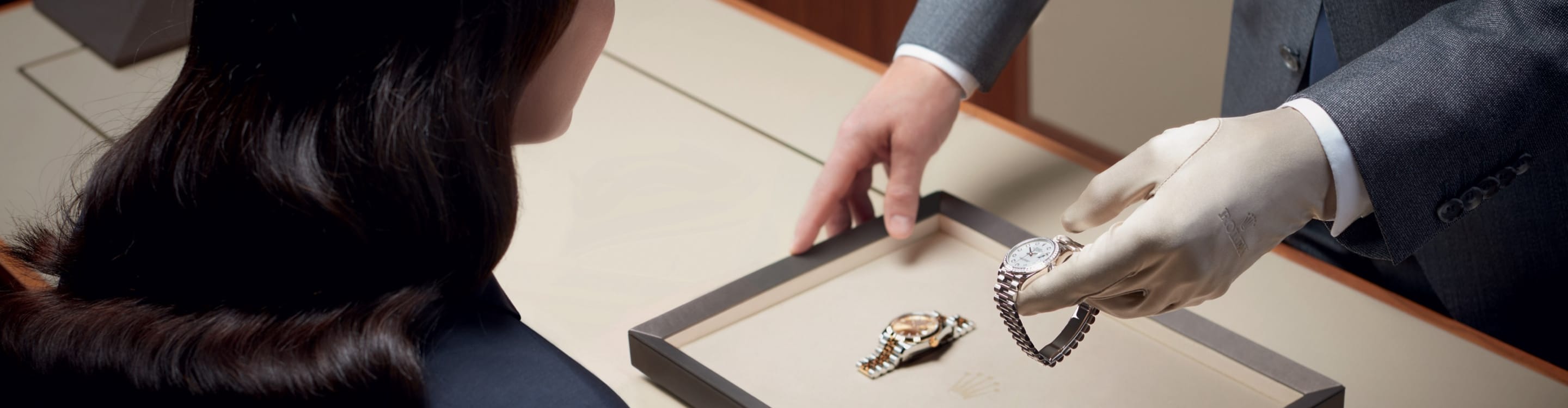 meet our rolex team - Jael Joyería